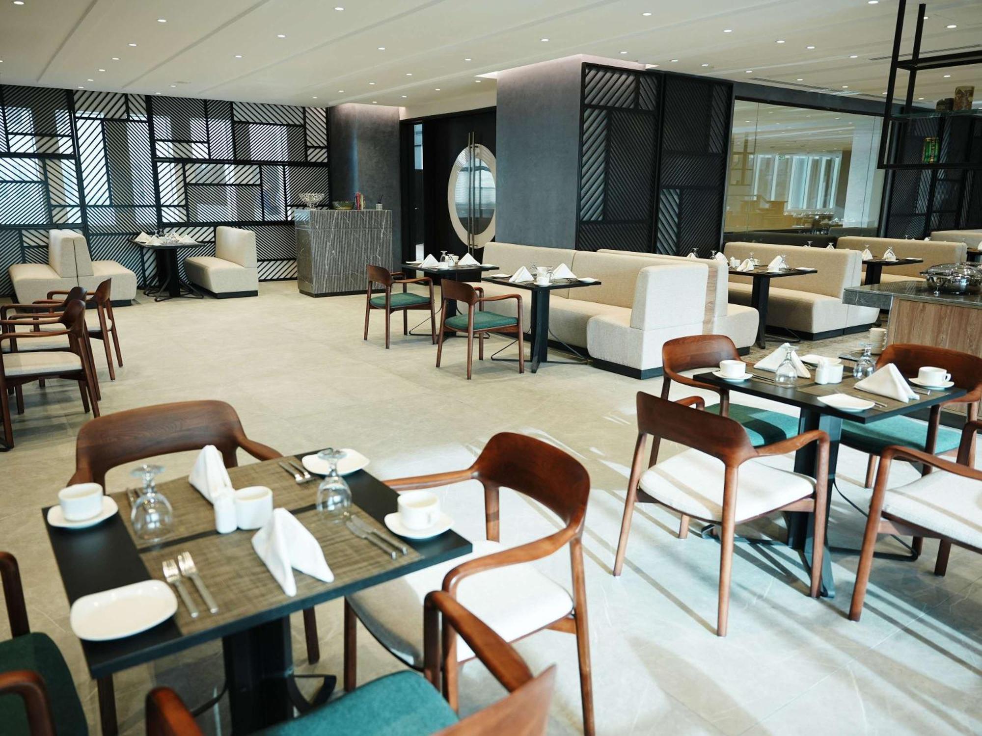 Novotel Riyadh Al Anoud Buitenkant foto